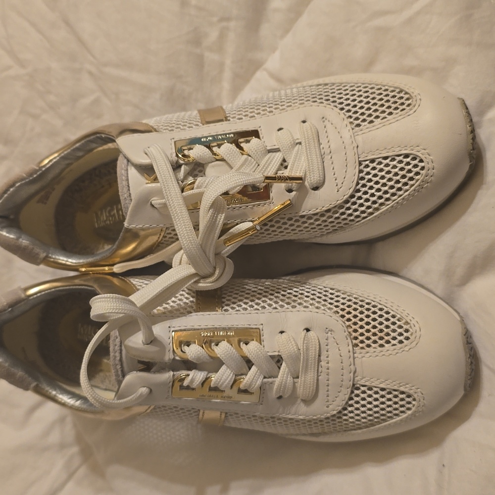 Mesh Fashion Sneaker